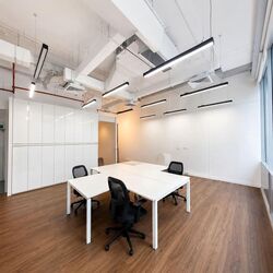 Robinson Square (D1), Office #568209351